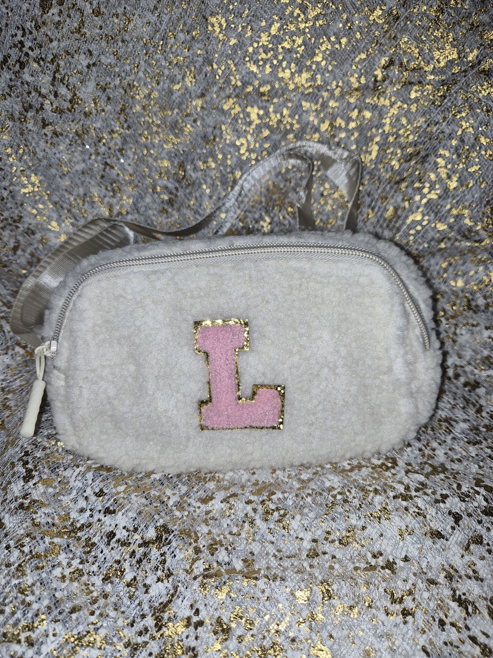 White Fuzzy Crossbody Bag with Pink 'L' Accent